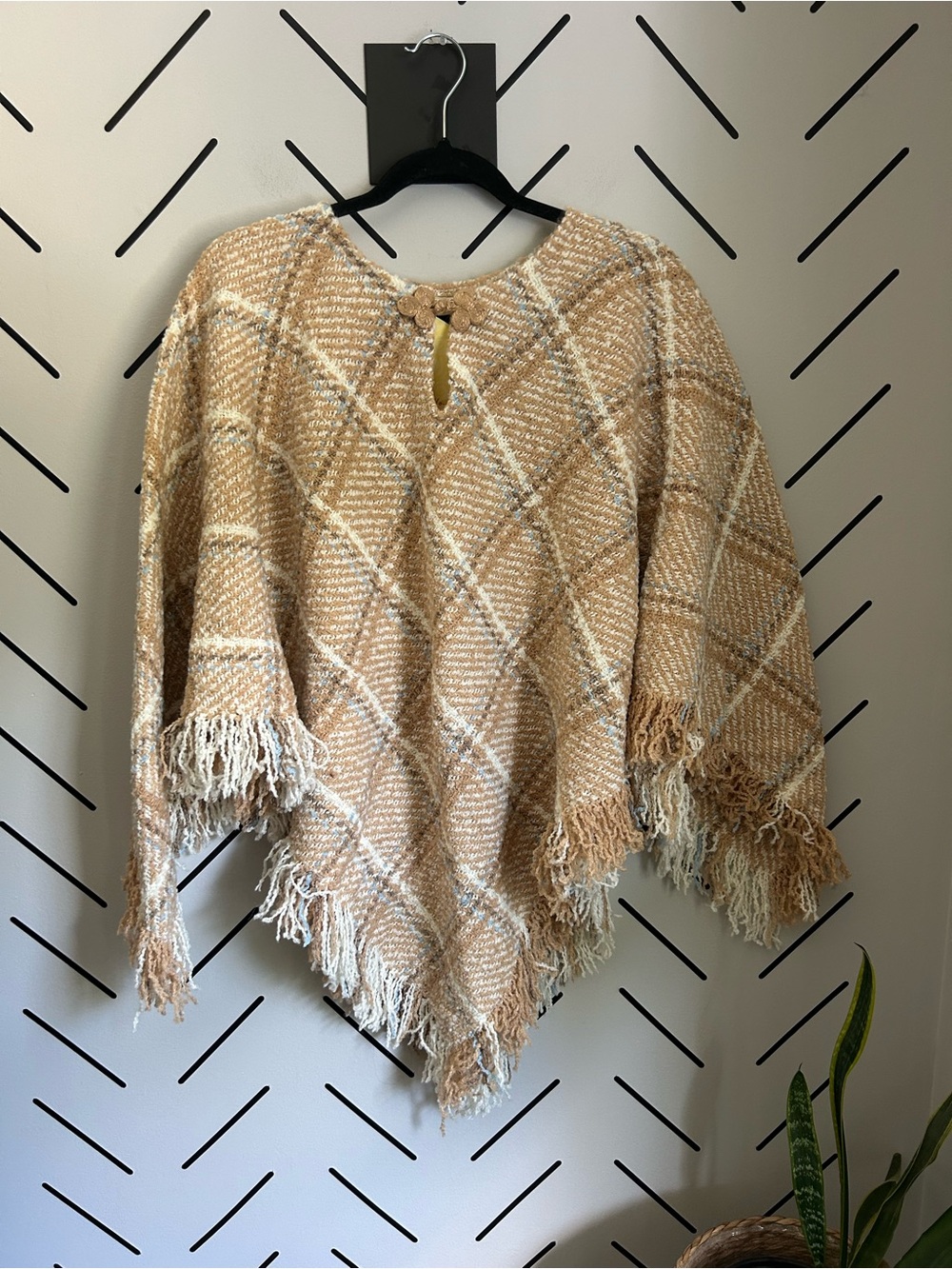 NWT Boyne Valley Weavers Poncho Cape Sweater Made in Ireland Alpaca Fringed Hem